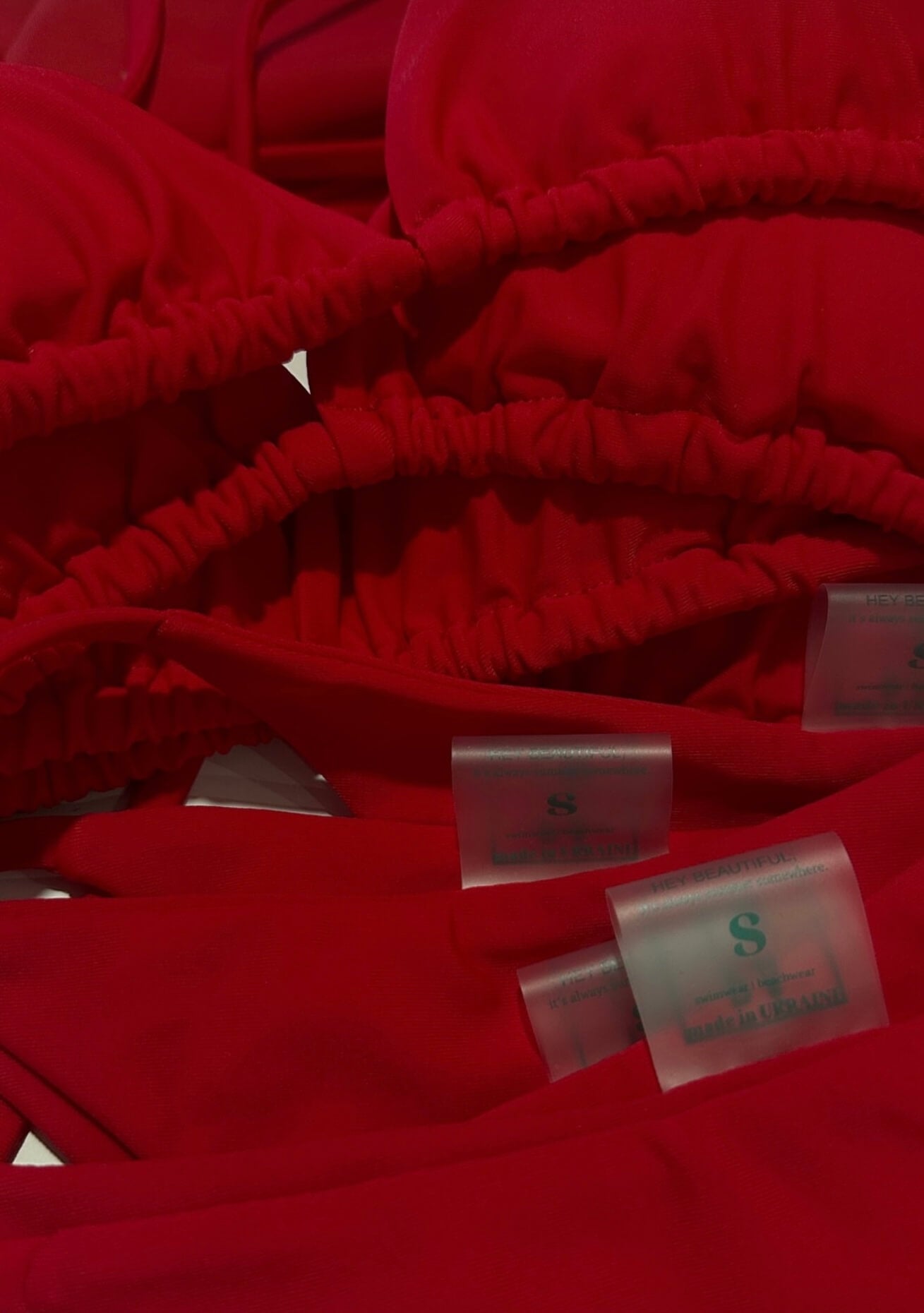 Soft and durable biflex fabric – high-quality swimwear material for perfect fit and comfort.